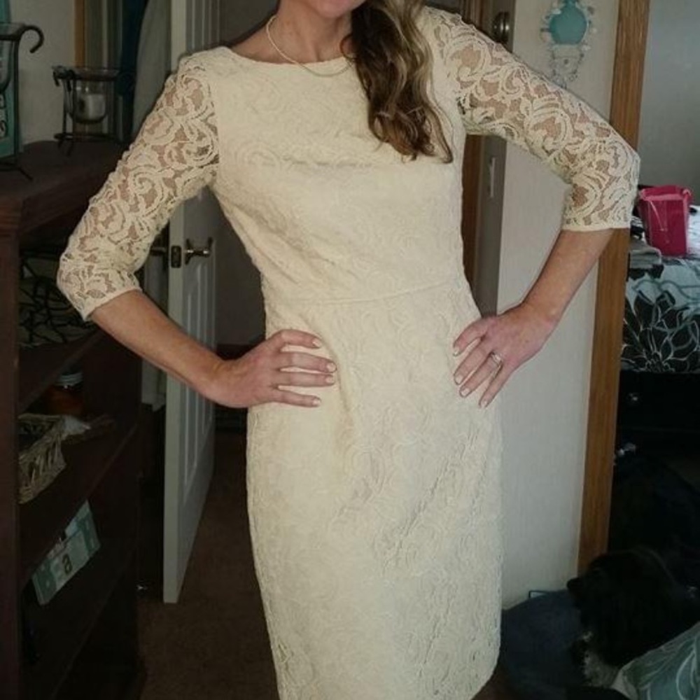 Bridal J. Crew lace dress.  Stunning and classy. In excellent shape. Champagne.